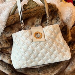 Elegant Cream Quilted Women's Bag